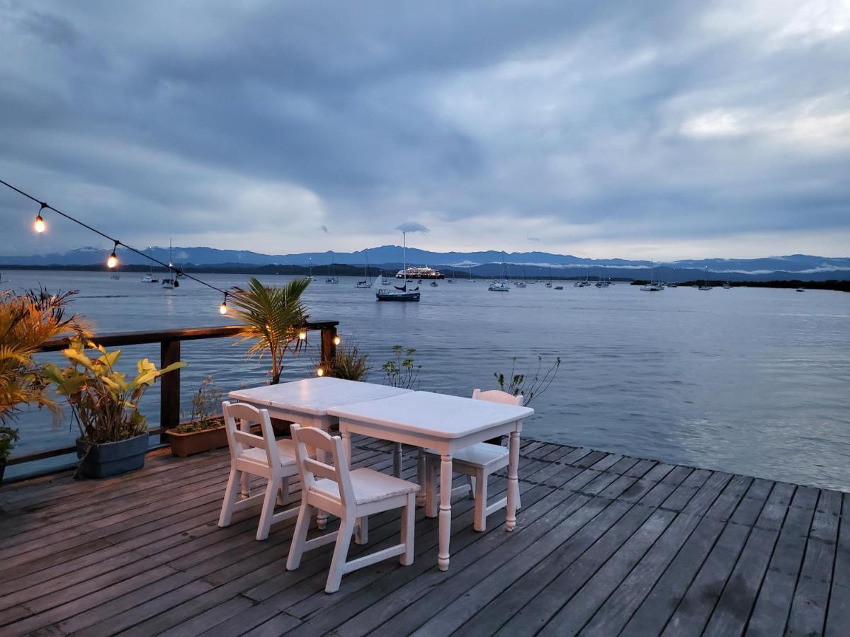 Las Olas Hotel Bocas del Toro Exterior photo